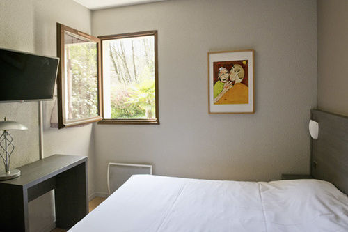 Hotellerie De La Cascade Saint-Genis-les-Ollieres ภายนอก รูปภาพ